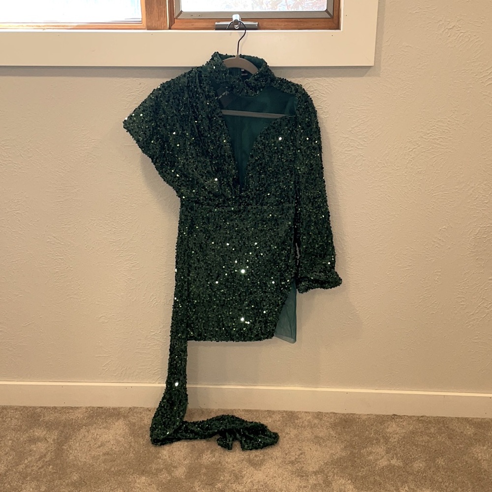 Shein NWT green sequin dress
